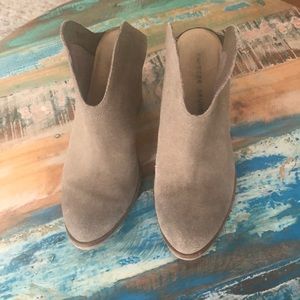 Chinese Laundry distressed tan suede